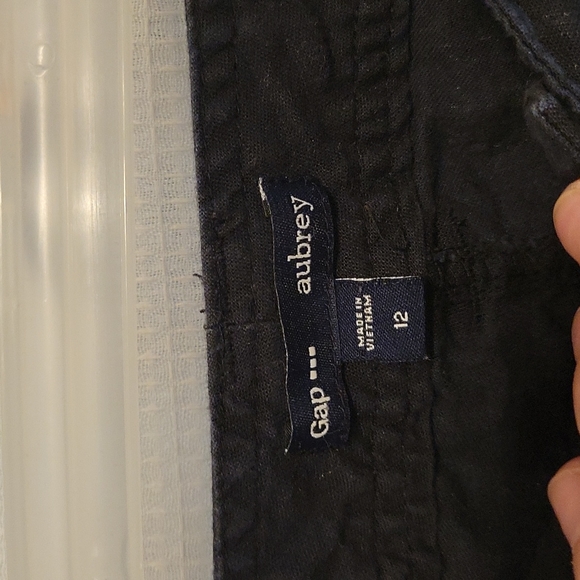 Gap Aubrey Shorts - Picture 2 of 4